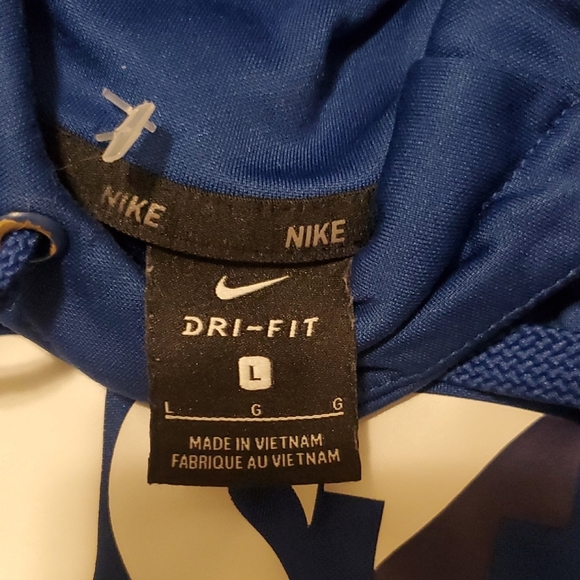 Nike Hoodie in Vibrant Blue - Picture 2 of 5